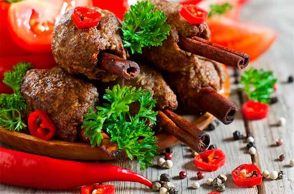 Meat rolls with spices and vegetables are an example of proper nutrition